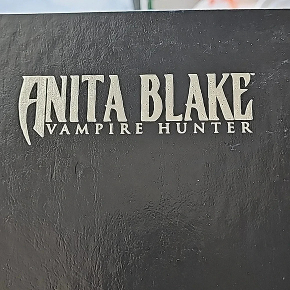 Laurell K. Hamilton's Anita Blake, Vampire Hunter: The First Death - Picture 1 of 2